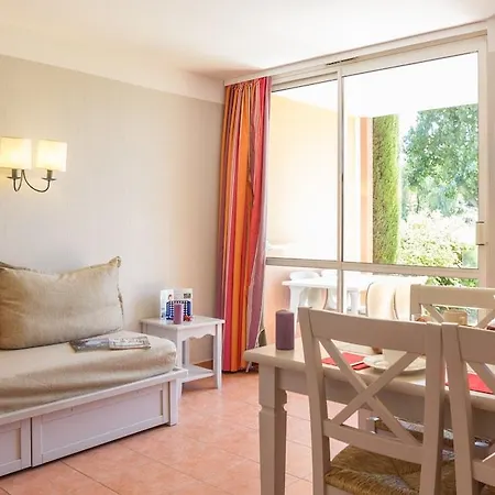 Hotel Pierre & Cannes 3*